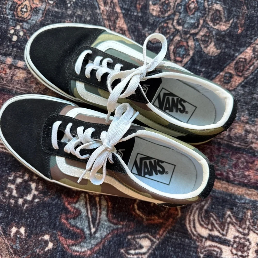 VANS Old Skool Woodland Camo Black Green Low Top Women’s‎ Lace Sneaker
